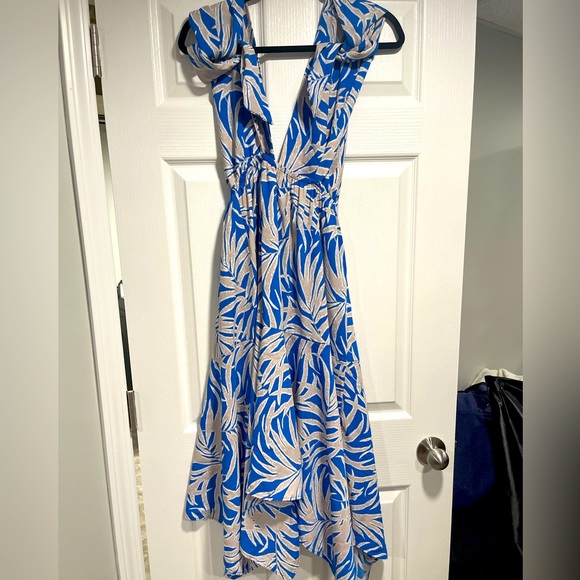 VICI Halter Cutout MIDI Dress Size Medium - Picture 3 of 4